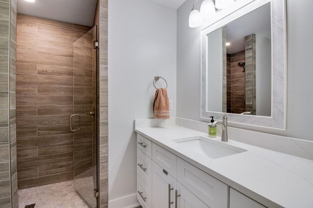 43 E Crocus Avenue, Defuniak Springs, FL 32433