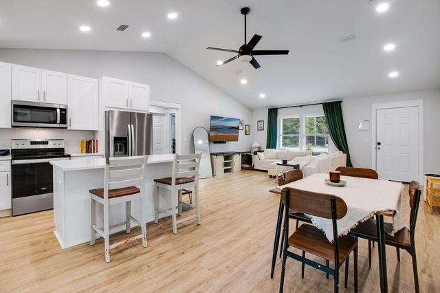 43 E Crocus Avenue, Defuniak Springs, FL 32433