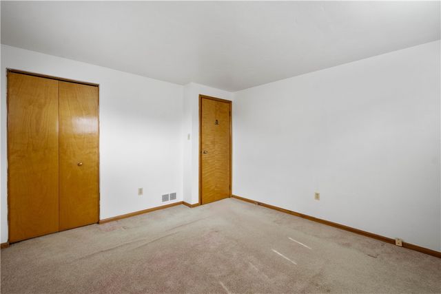 45 Harlem Ave, Stowe Twp, PA 15136