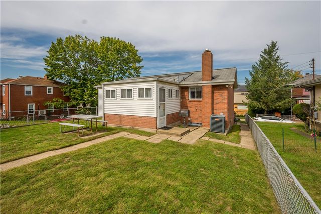 45 Harlem Ave, Stowe Twp, PA 15136