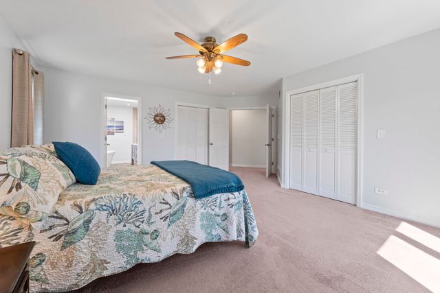 12205 Oakcrest Drive, Huntley, IL 60142