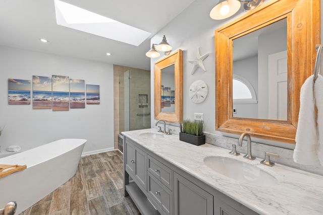 12205 Oakcrest Drive, Huntley, IL 60142