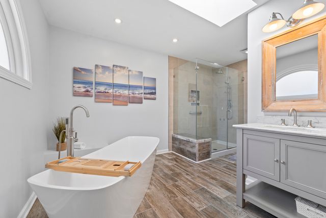 12205 Oakcrest Drive, Huntley, IL 60142