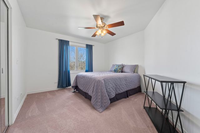 12205 Oakcrest Drive, Huntley, IL 60142