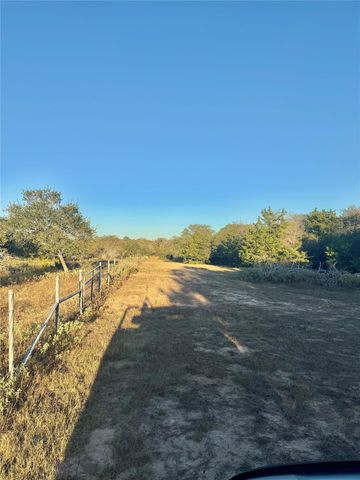 2636 E FM 532, Schulenburg, TX 78956