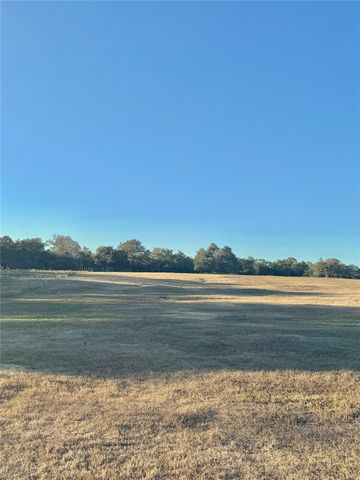 2636 E FM 532, Schulenburg, TX 78956