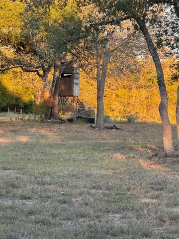 2636 E FM 532, Schulenburg, TX 78956