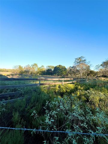 2636 E FM 532, Schulenburg, TX 78956