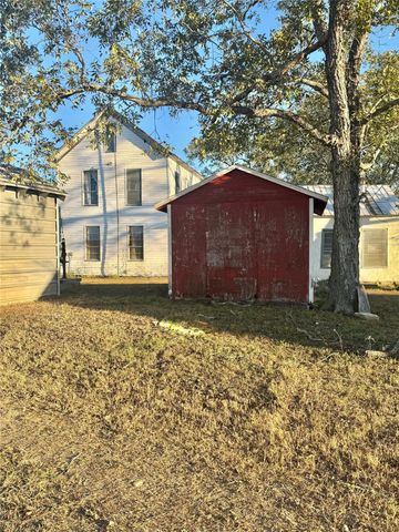 2636 E FM 532, Schulenburg, TX 78956