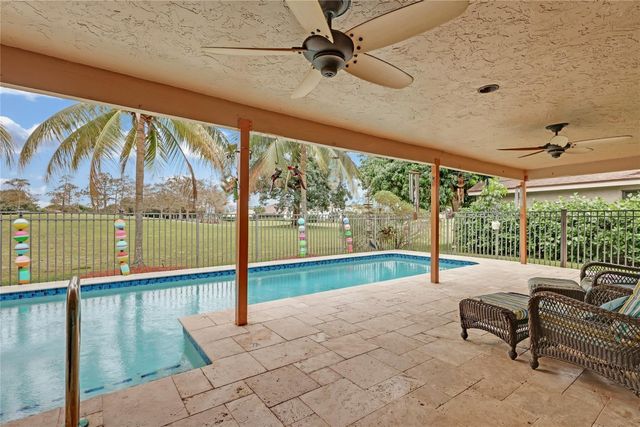 8324 NW 80th Street, Tamarac, FL 33321