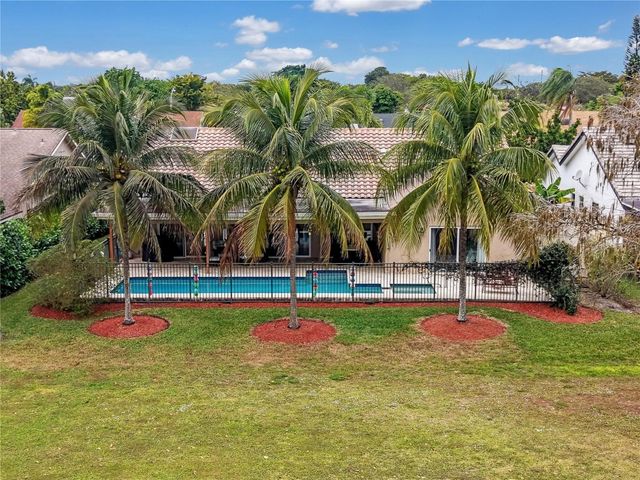 8324 NW 80th Street, Tamarac, FL 33321