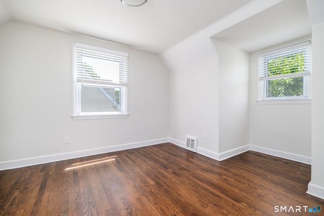 215 High Park Avenue, Stratford, CT 06615