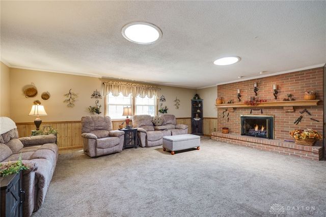296 Tauber Drive, Dayton, OH 45458
