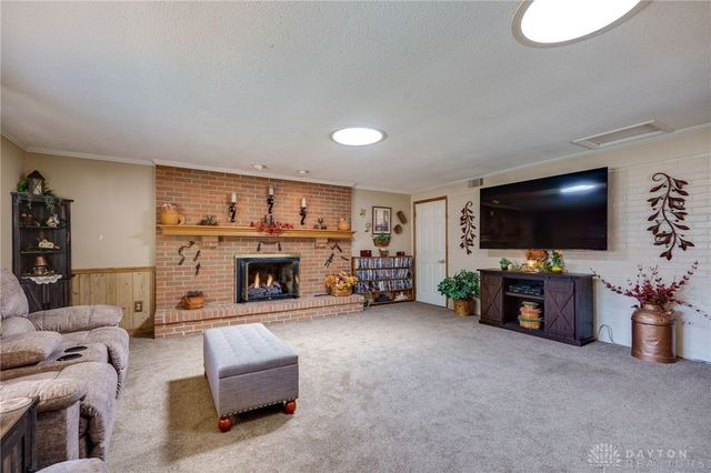 296 Tauber Drive, Dayton, OH 45458