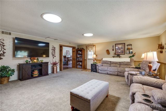 296 Tauber Drive, Dayton, OH 45458