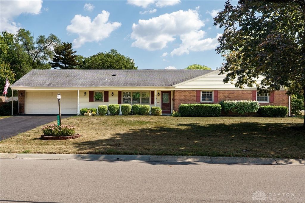 296 Tauber Drive, Dayton, OH 45458