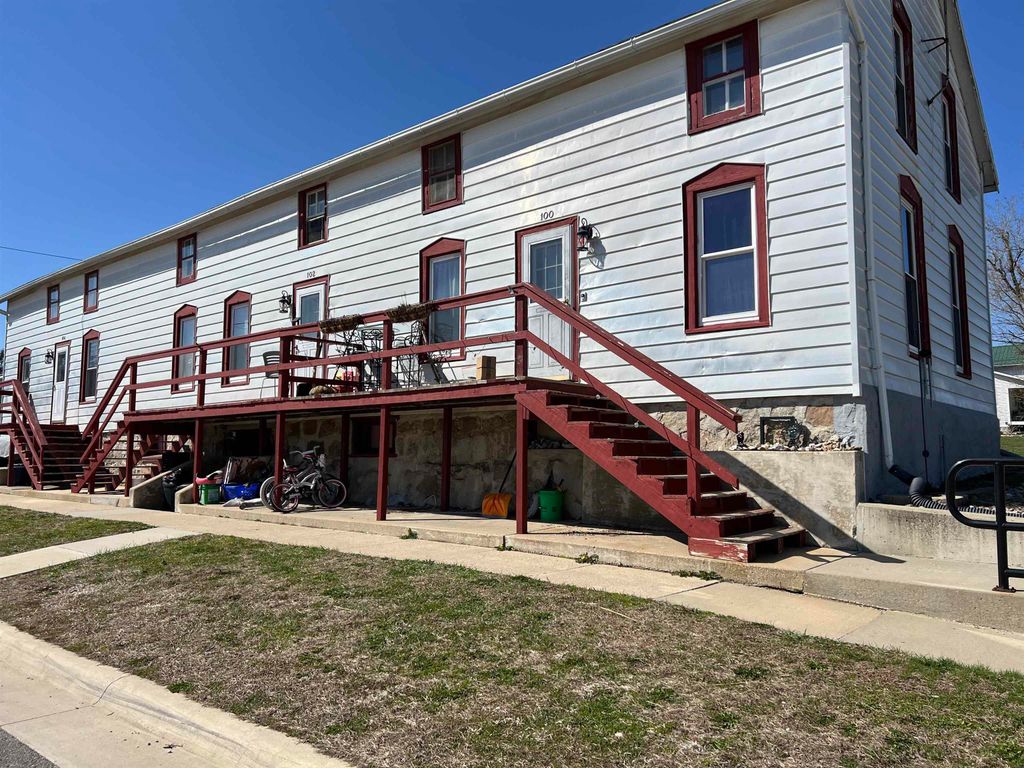 102 2nd Ave NW, Tripoli, IA 50676