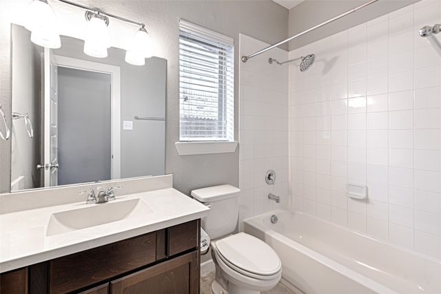 3467 Gypsum Court, Heartland, TX 75126