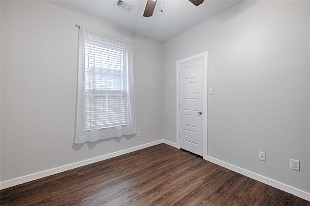 3467 Gypsum Court, Heartland, TX 75126