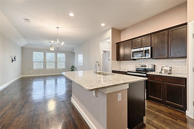 3467 Gypsum Court, Heartland, TX 75126