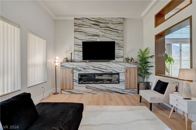 10613 Sky Meadows Avenue, Las Vegas, NV 89134