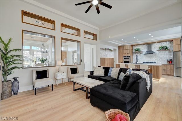 10613 Sky Meadows Avenue, Las Vegas, NV 89134