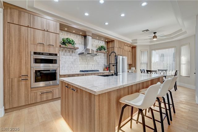 10613 Sky Meadows Avenue, Las Vegas, NV 89134