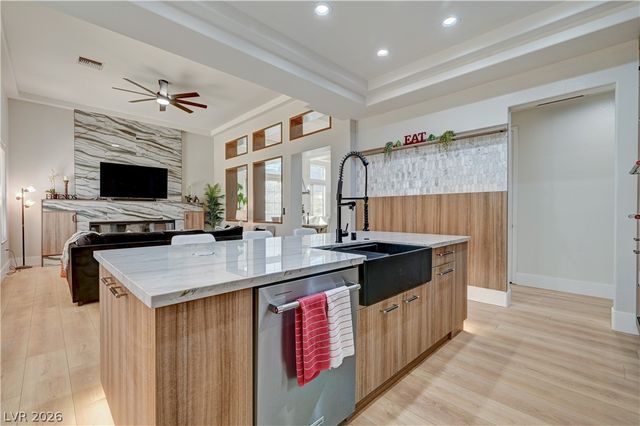 10613 Sky Meadows Avenue, Las Vegas, NV 89134