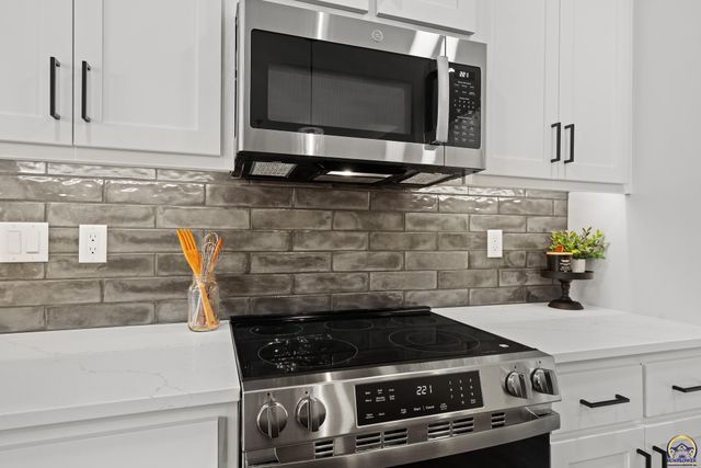 3313 SE Virgo AVE, Topeka, KS 66605