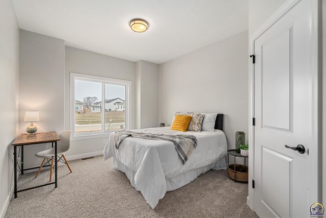 3313 SE Virgo AVE, Topeka, KS 66605