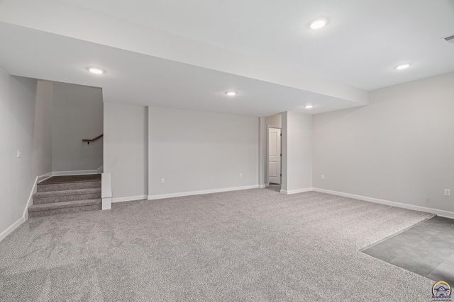 3313 SE Virgo AVE, Topeka, KS 66605