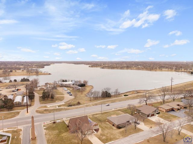 3313 SE Virgo AVE, Topeka, KS 66605