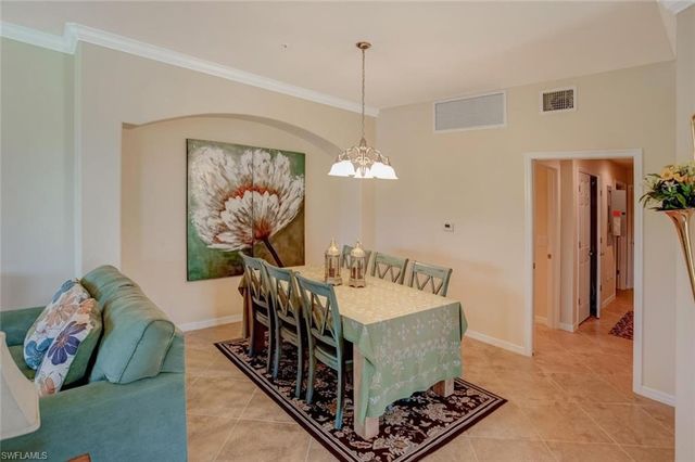 9126 Napoli CT 101, Naples, FL 34113