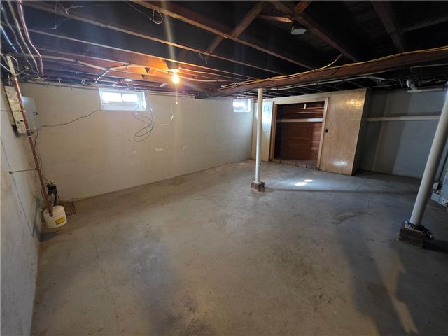 157 George Arden Avenue, Warwick, RI 02886