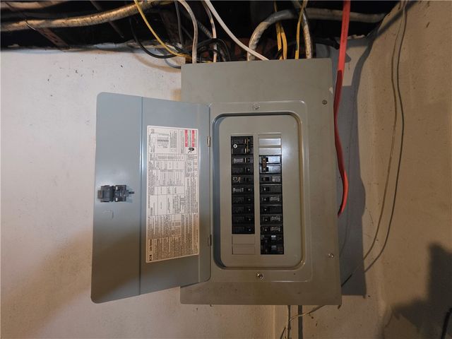 157 George Arden Avenue, Warwick, RI 02886