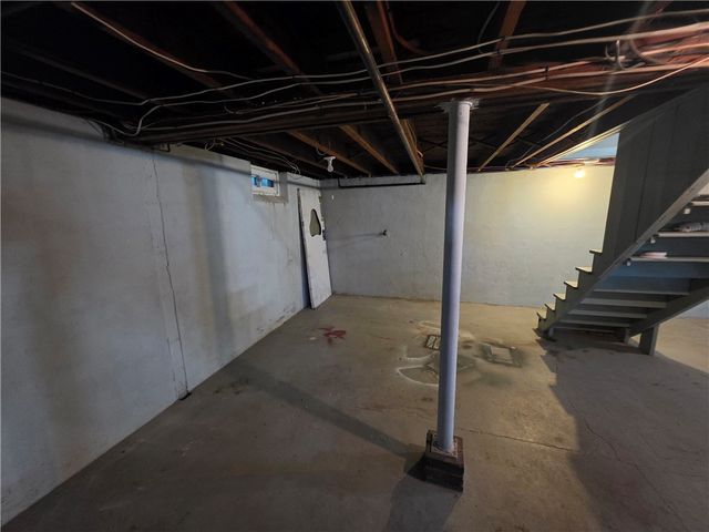 157 George Arden Avenue, Warwick, RI 02886