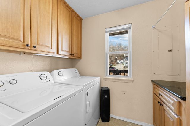 2529 State Highway 176 B6, Rockaway Beach, MO 65740