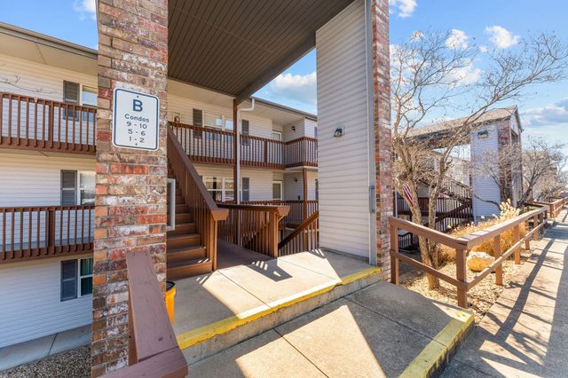 2529 State Highway 176 B6, Rockaway Beach, MO 65740