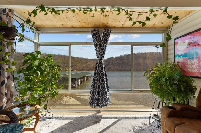 2529 State Highway 176 B6, Rockaway Beach, MO 65740