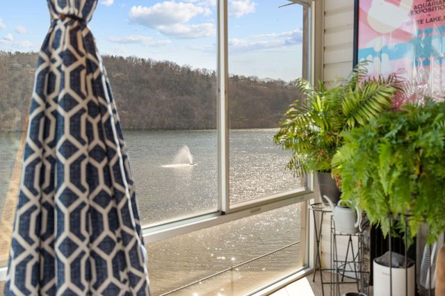 2529 State Highway 176 B6, Rockaway Beach, MO 65740