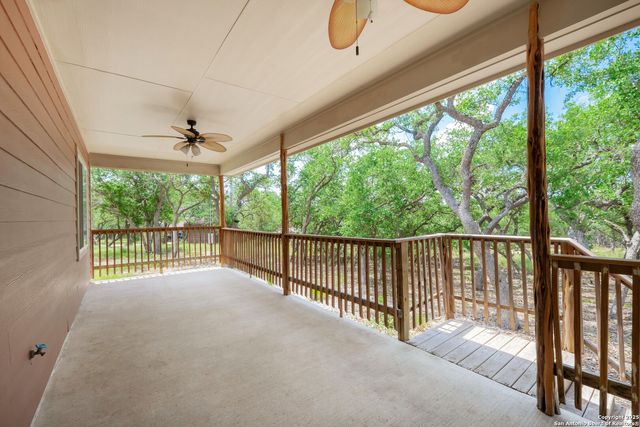 423 County Road 2471, Hondo, TX 78861