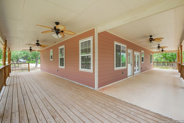 423 County Road 2471, Hondo, TX 78861