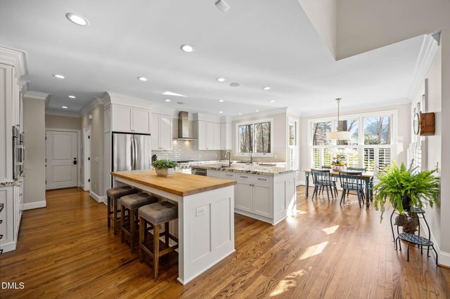 200 Donegal Drive, Chapel Hill, NC 27517