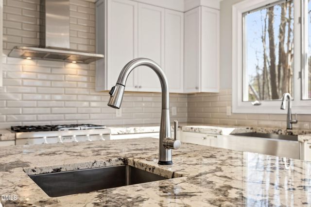 200 Donegal Drive, Chapel Hill, NC 27517