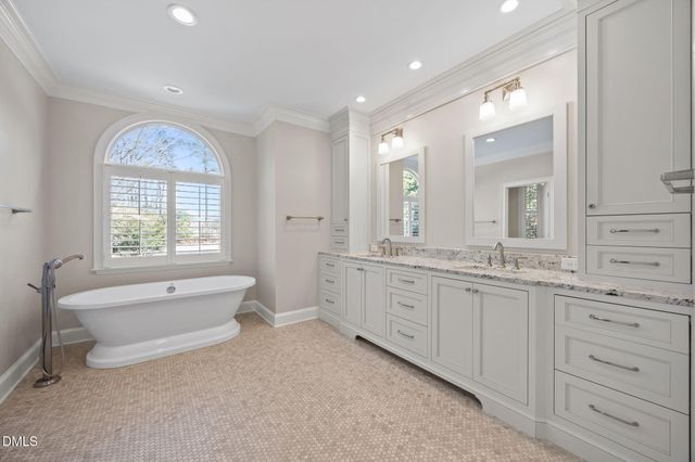 200 Donegal Drive, Chapel Hill, NC 27517