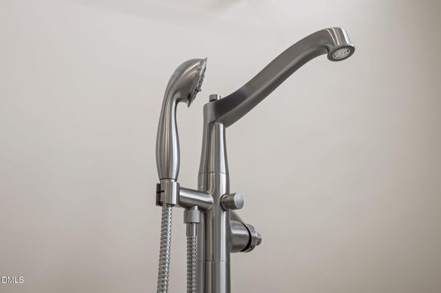 200 Donegal Drive, Chapel Hill, NC 27517