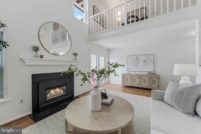4604 KING DUNCAN RD, Alexandria, VA 22312