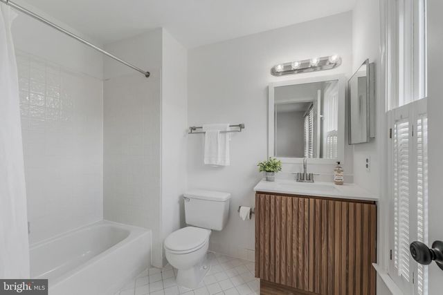4604 KING DUNCAN RD, Alexandria, VA 22312