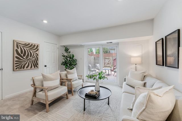4604 KING DUNCAN RD, Alexandria, VA 22312