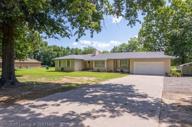 1704 Pleasant Valley Road, Van Buren, AR 72956